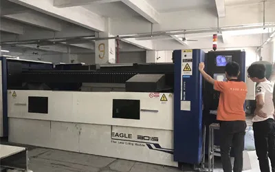 Últimos blogs da empresa sobre Melhoria da gestão dos fluxos de visitantes e de pessoal nos edifícios corporativos através de portões de acesso RFID